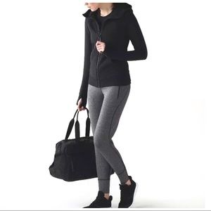 Lululemon Fresh Tracks, Heathered Black, Size 26